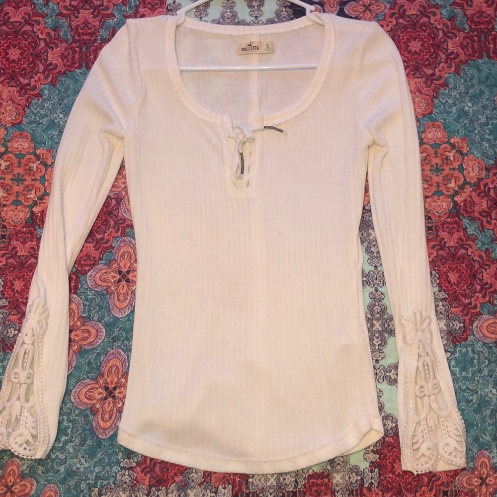 White long sleeve lace up top
